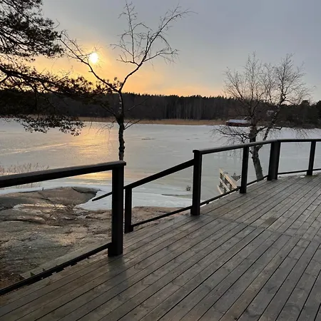 Talo Meren Rannalla * Taivassalo